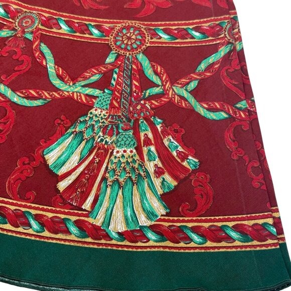 Holiday Tablecloth Round Red Green Tassel Print Christmas Decor Cotton 70" VTG - Picture 2 of 9